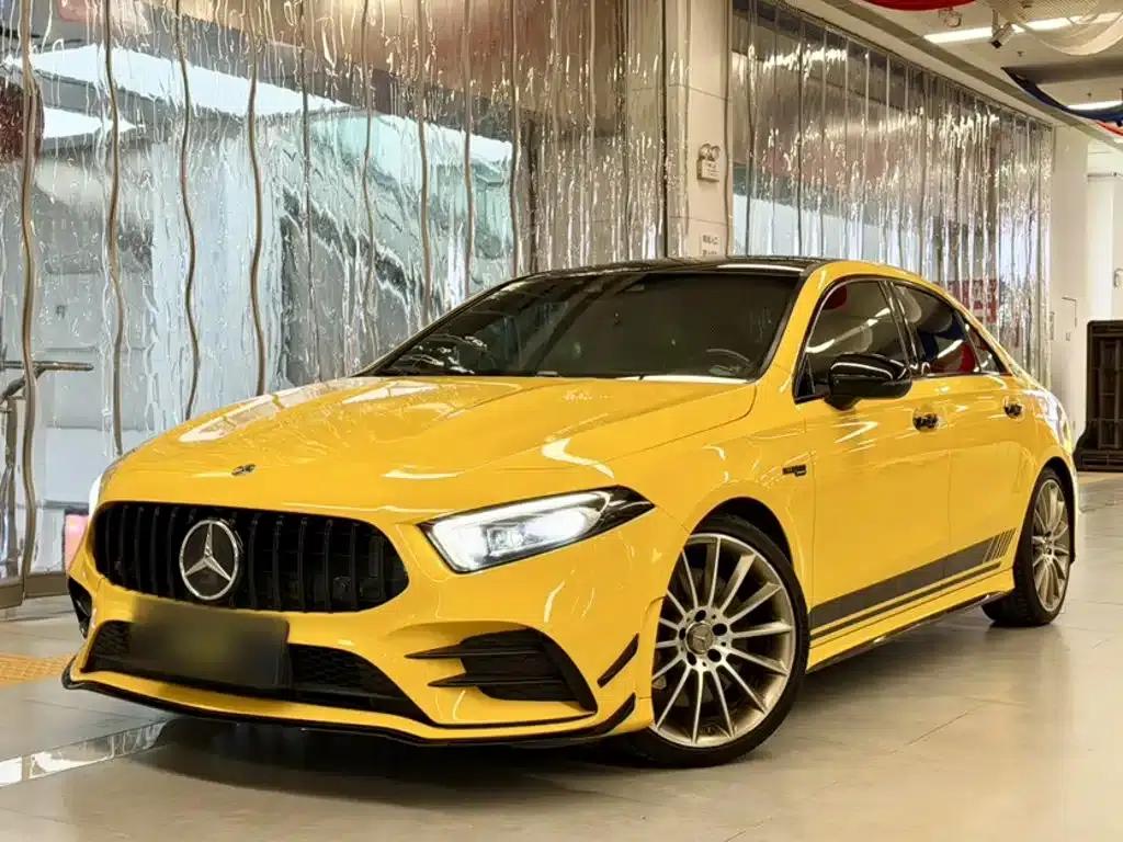 2019 Mercedes-Benz A-Class AMG A 35 L 4MATIC First Edition — миниатюра 1