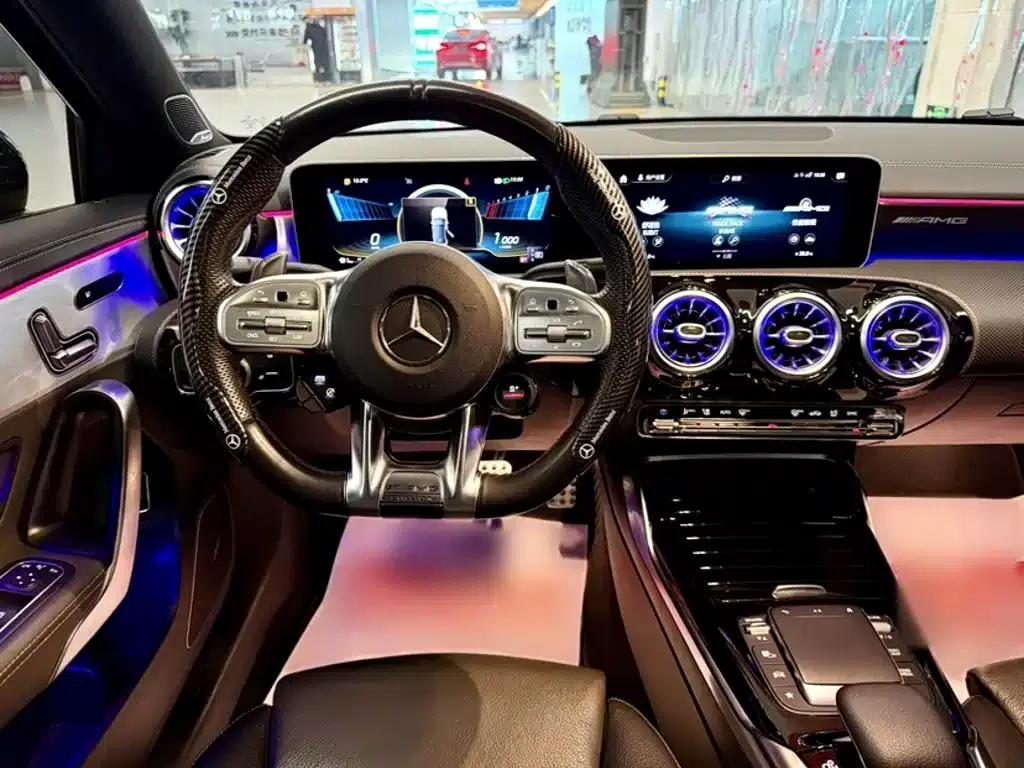 2019 Mercedes-Benz A-Class AMG A 35 L 4MATIC First Edition — миниатюра 13