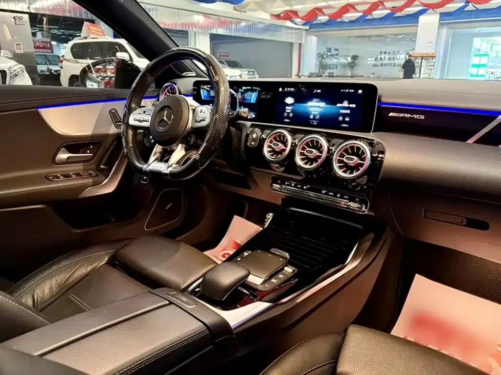 2019 Mercedes-Benz A-Class AMG A 35 L 4MATIC First Edition — миниатюра 14