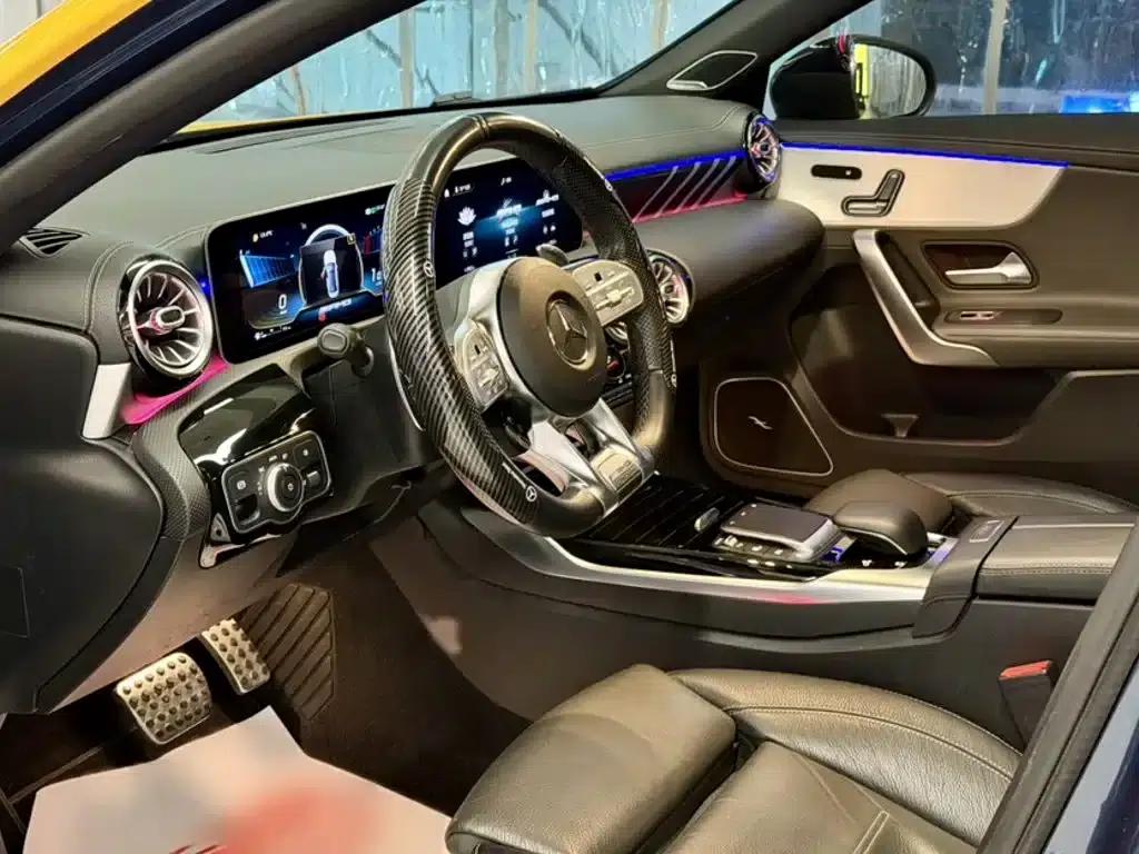 2019 Mercedes-Benz A-Class AMG A 35 L 4MATIC First Edition — миниатюра 15