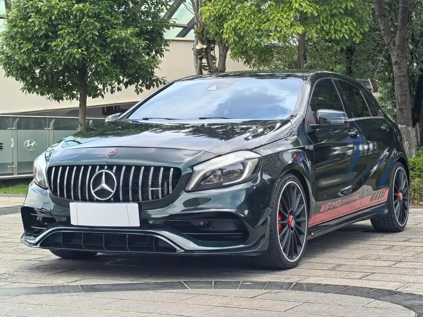 2016 Mercedes-Benz A-Class AMG (Imported) AMG A 45 4MATIC — миниатюра 1