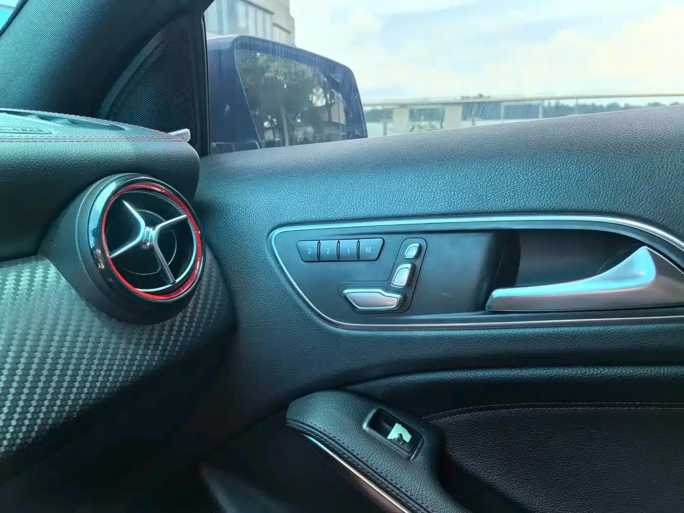 2016 Mercedes-Benz A-Class AMG (Imported) AMG A 45 4MATIC — миниатюра 19