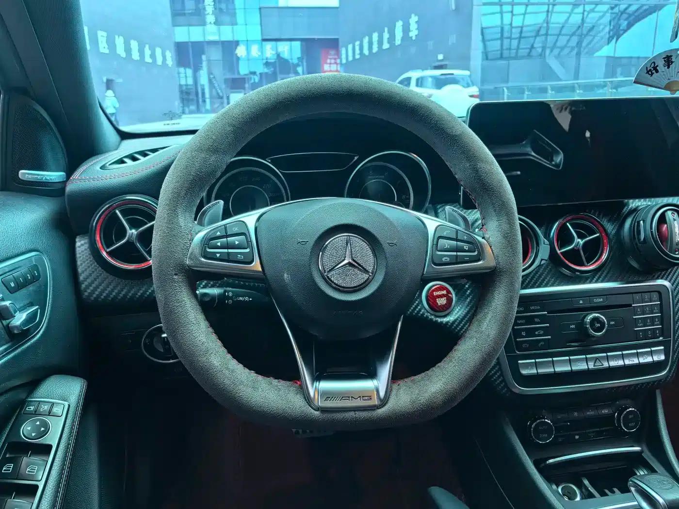 2016 Mercedes-Benz A-Class AMG (Imported) AMG A 45 4MATIC — миниатюра 29