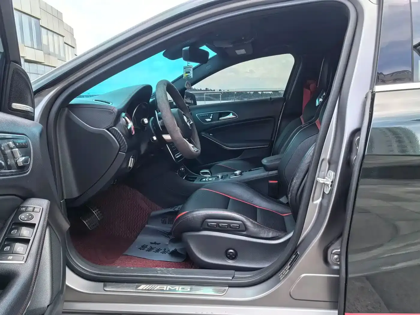 2016 Mercedes-Benz A-Class AMG (Imported) AMG A 45 4MATIC — миниатюра 4