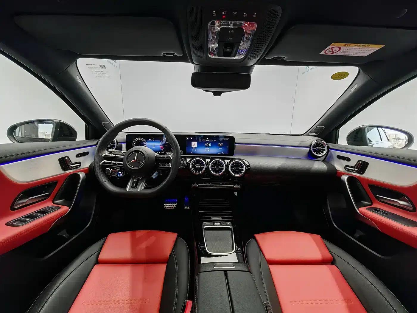 Imported 2025 Mercedes-Benz A-Class AMG A 35 4MATIC — миниатюра 10