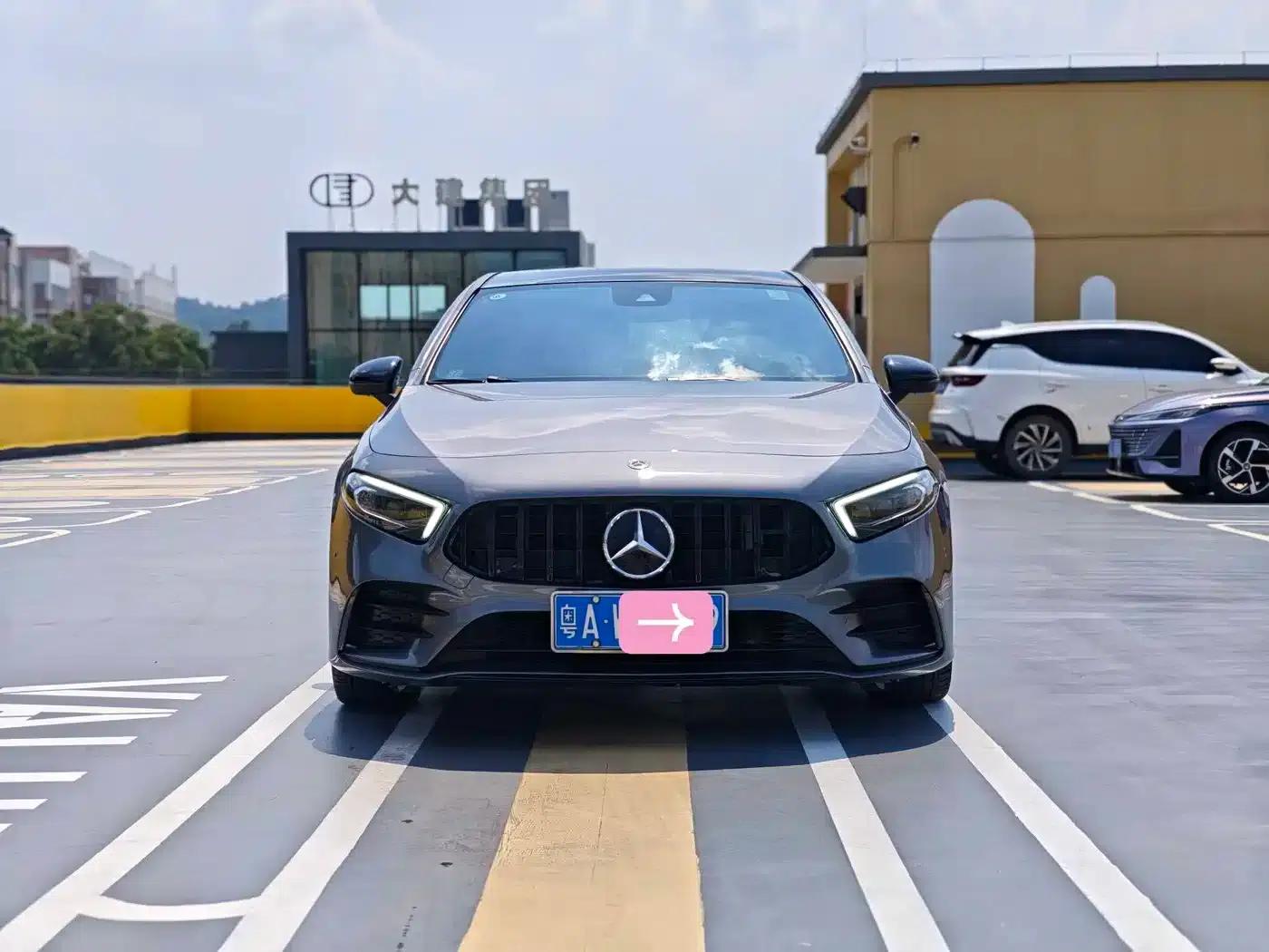 Imported 2022 Mercedes-Benz A-Class AMG A 35 4MATIC — миниатюра 8