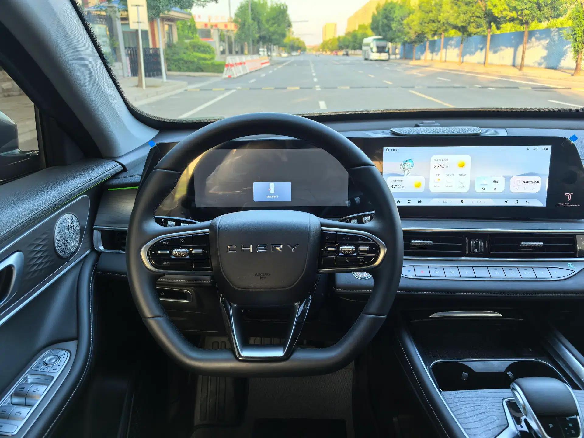 Chery Tiggo 8 PRO 2024 Champion Edition 290T Two-Wheel Drive High-Gloss Version 7 Seats — миниатюра 11