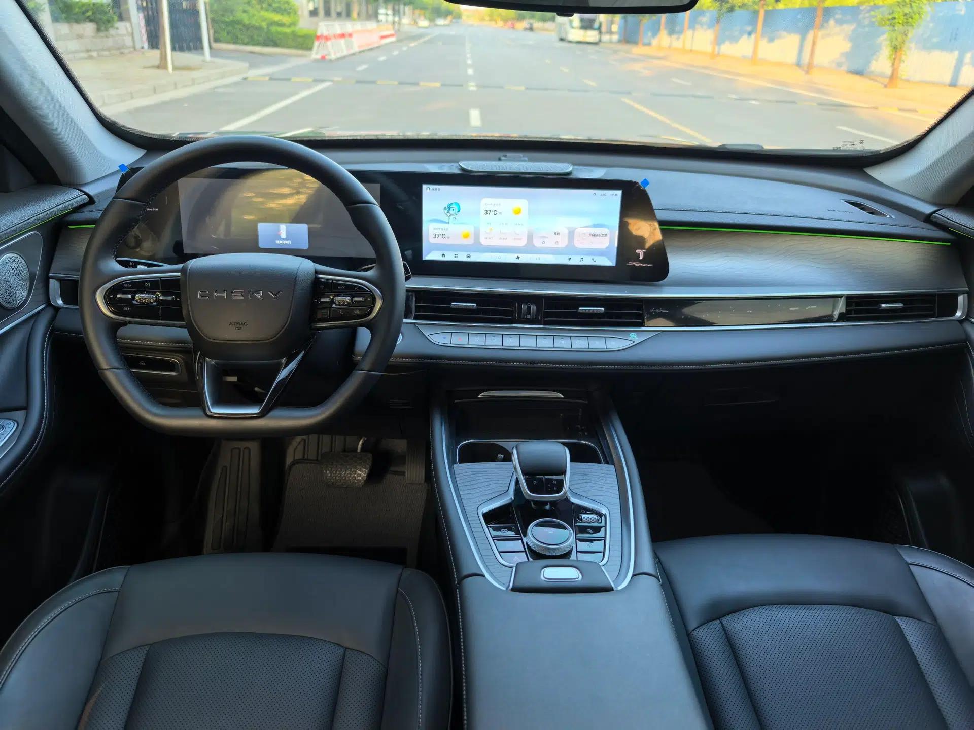 Chery Tiggo 8 PRO 2024 Champion Edition 290T Two-Wheel Drive High-Gloss Version 7 Seats — миниатюра 26