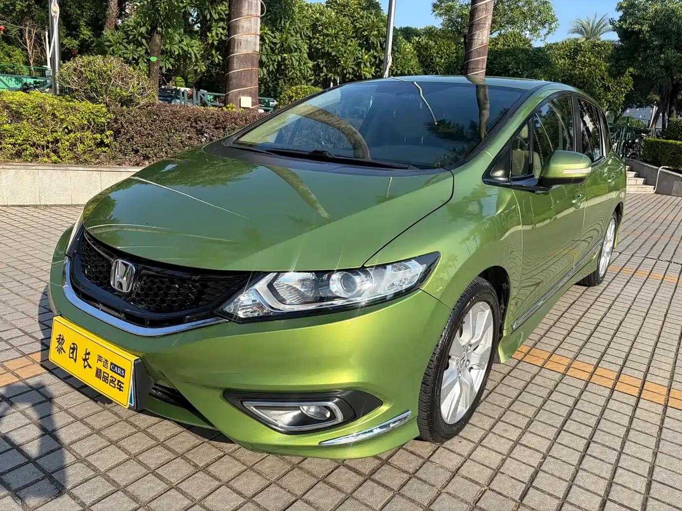 Jade 2014 1.8L Automatic Comfort Elite Edition 5-seater — миниатюра 1