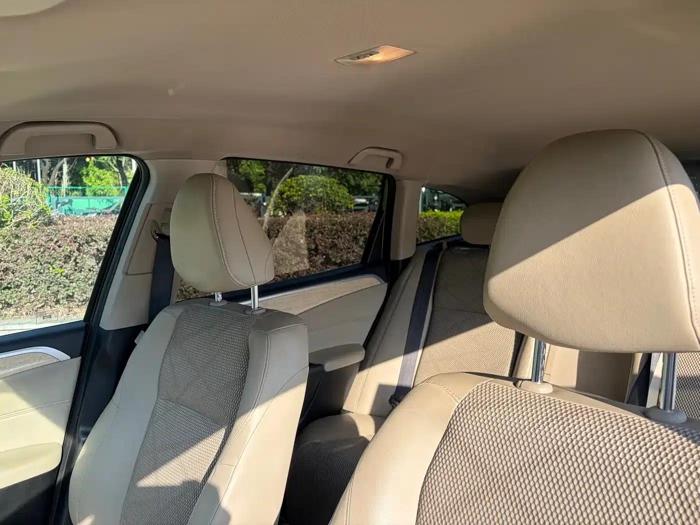 Jade 2014 1.8L Automatic Comfort Elite Edition 5-seater — миниатюра 13