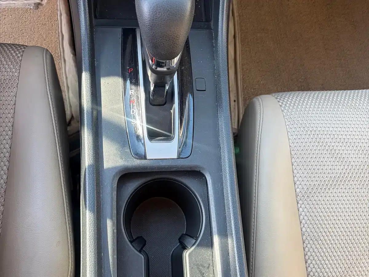 Jade 2014 1.8L Automatic Comfort Elite Edition 5-seater — миниатюра 17