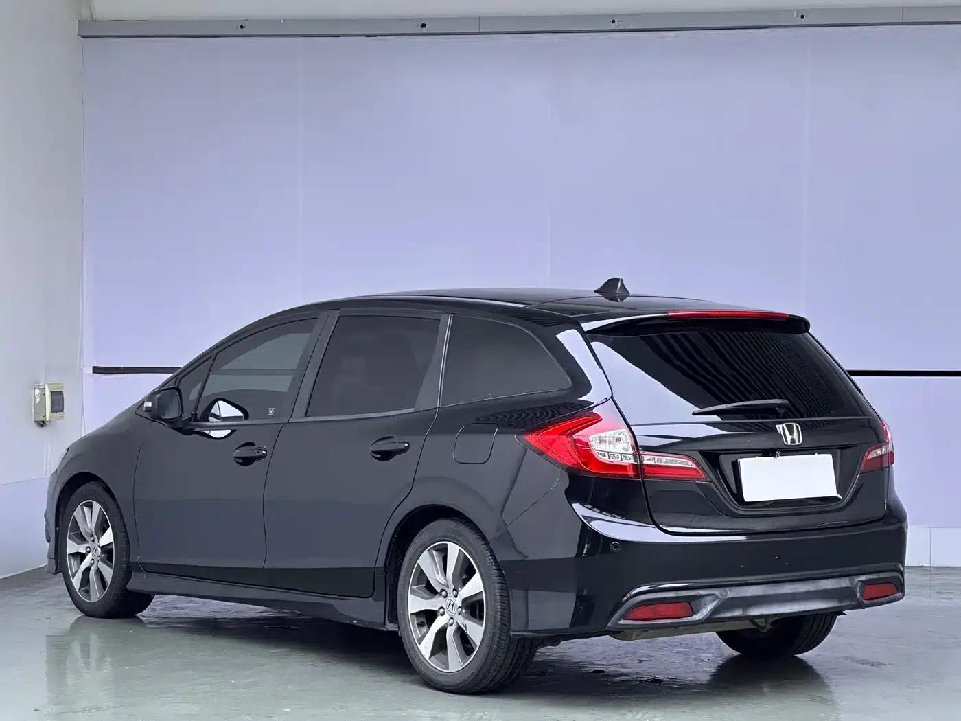 Jade 2013 1.8L Automatic Comfort Edition 5-seater — миниатюра 3