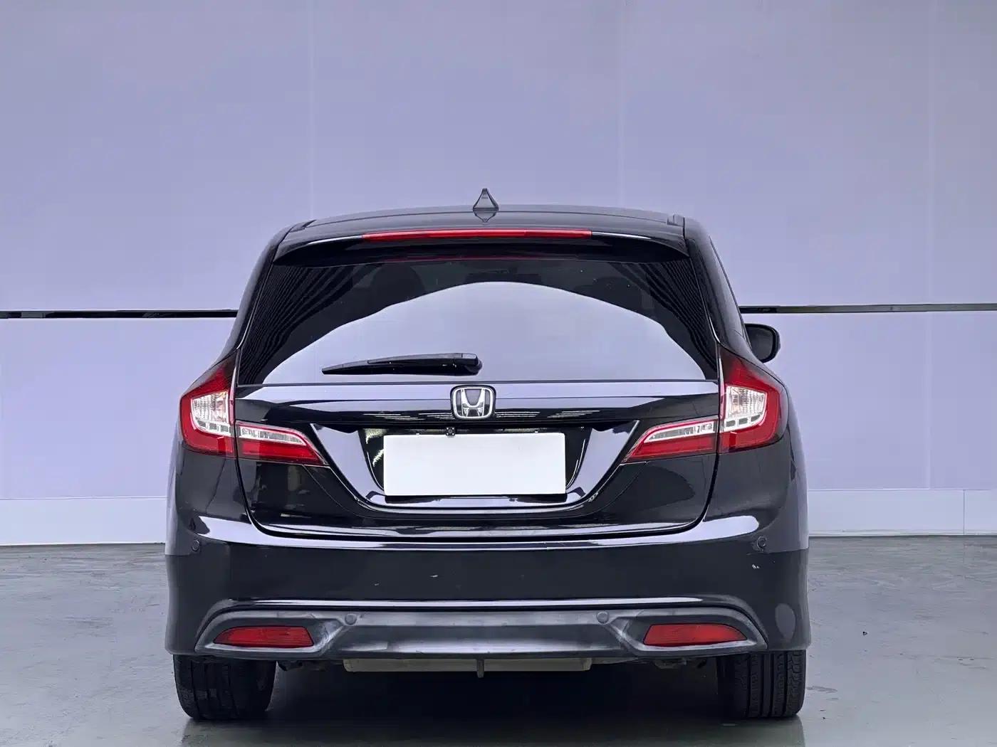Jade 2013 1.8L Automatic Comfort Edition 5-seater — миниатюра 4