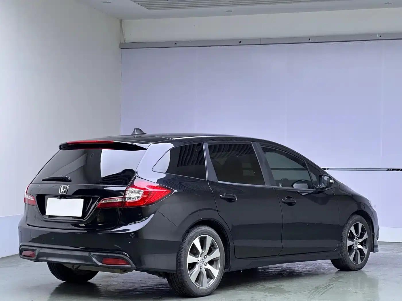 Jade 2013 1.8L Automatic Comfort Edition 5-seater — миниатюра 5