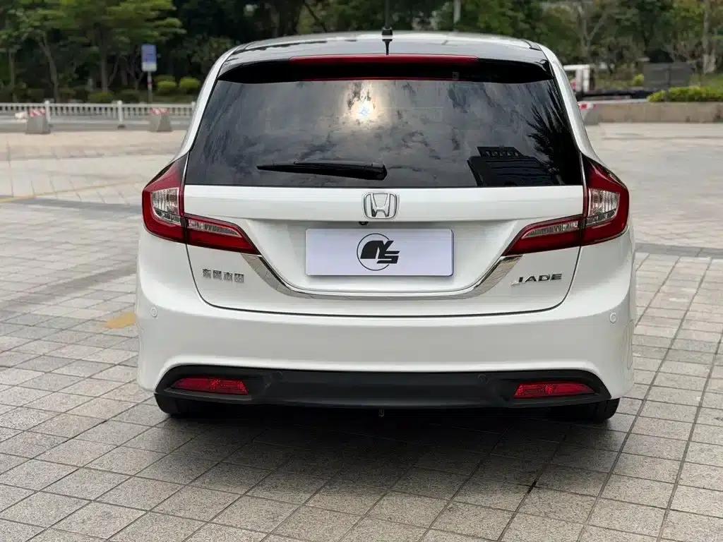 Jade 2016 1.8L Automatic Comfort Elite Edition 5-seater — миниатюра 5