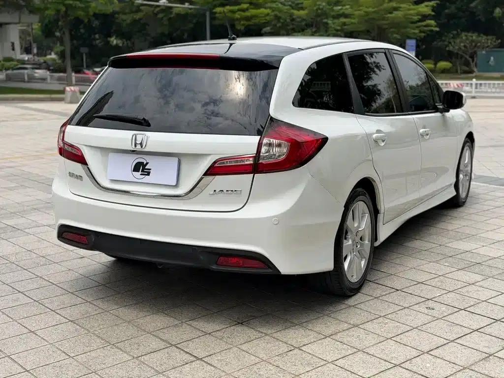 Jade 2016 1.8L Automatic Comfort Elite Edition 5-seater — миниатюра 6
