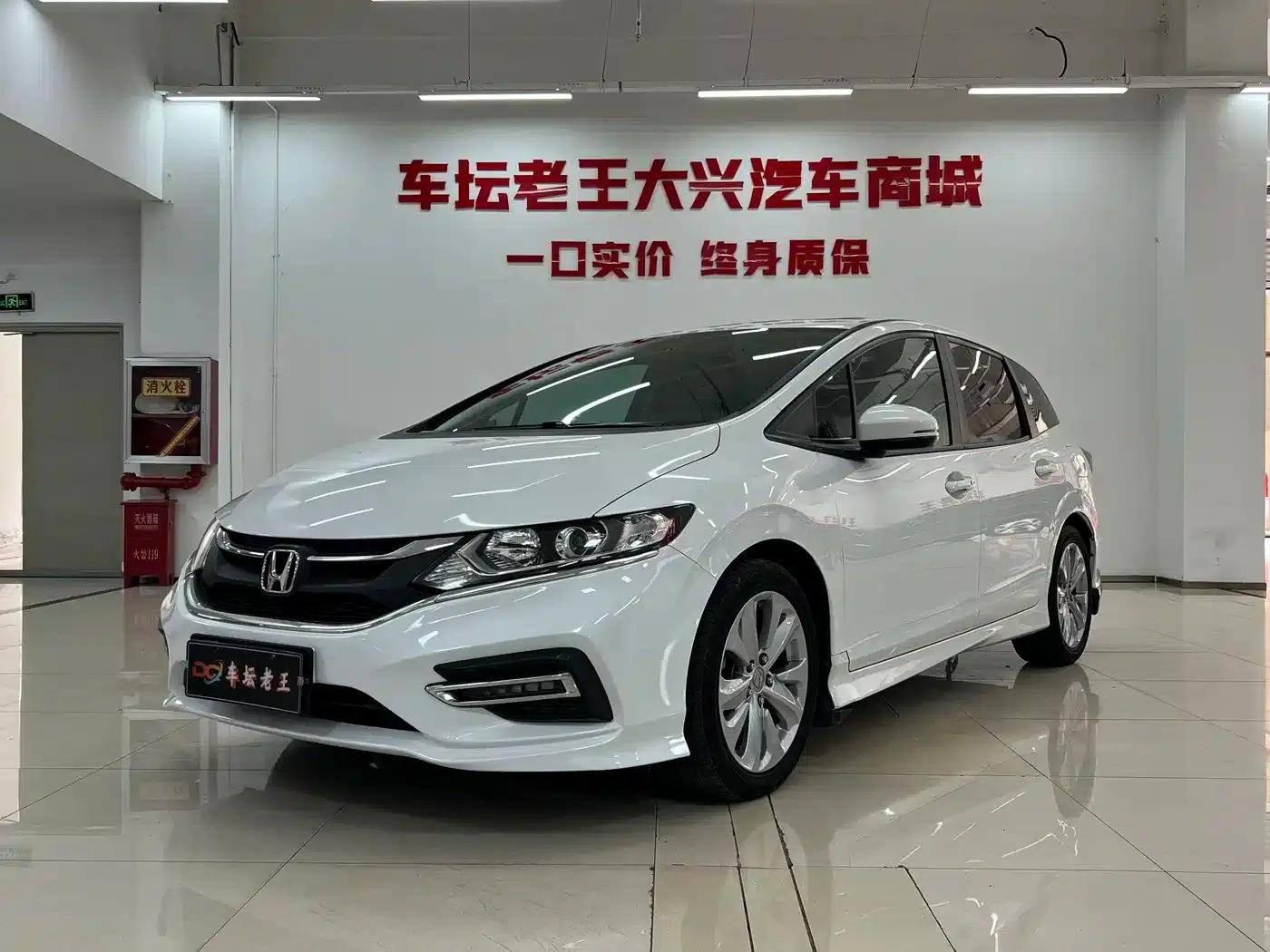 Jade 2017 1.8L Automatic Comfort Edition 5-seater — миниатюра 1