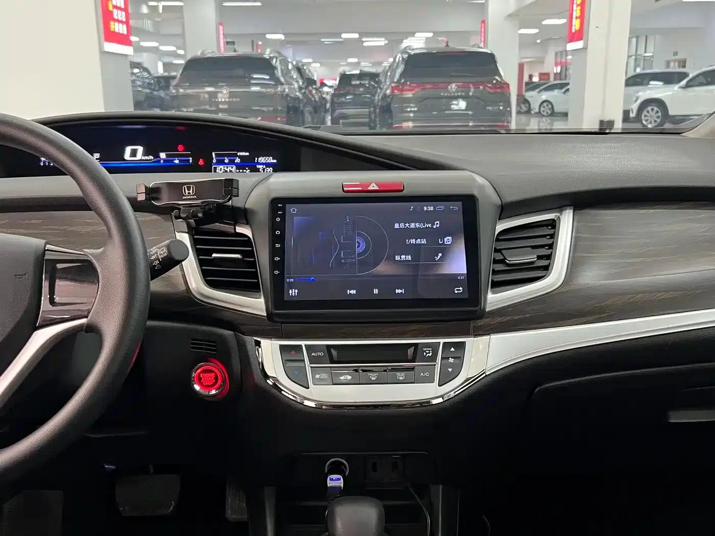 Jade 2017 1.8L Automatic Comfort Edition 5-seater — миниатюра 11