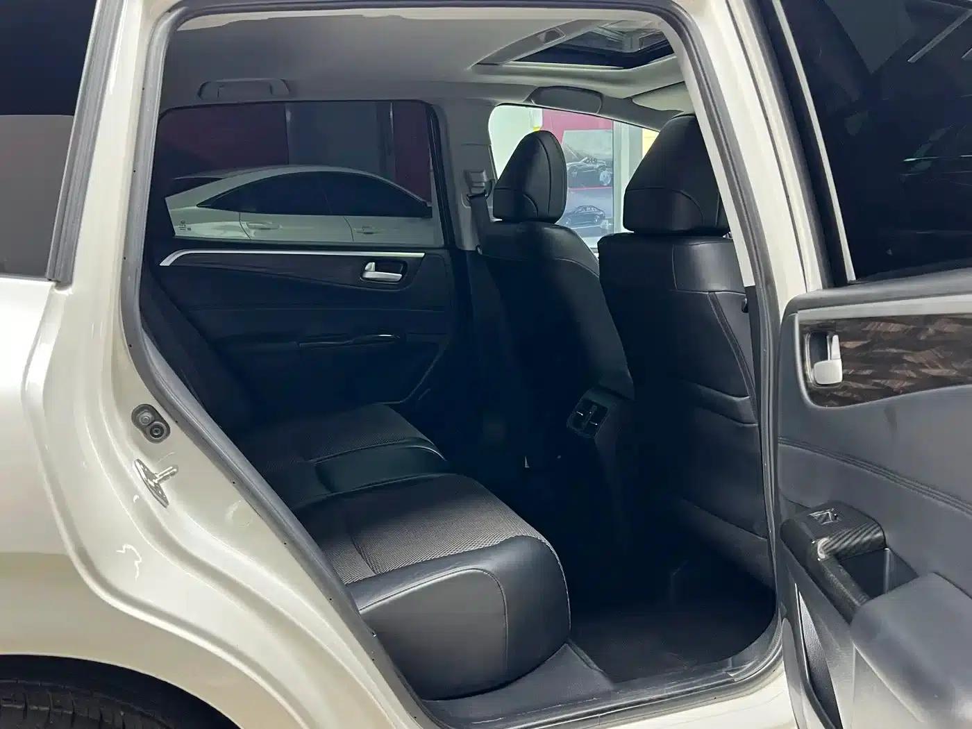 Jade 2017 1.8L Automatic Comfort Edition 5-seater — миниатюра 12