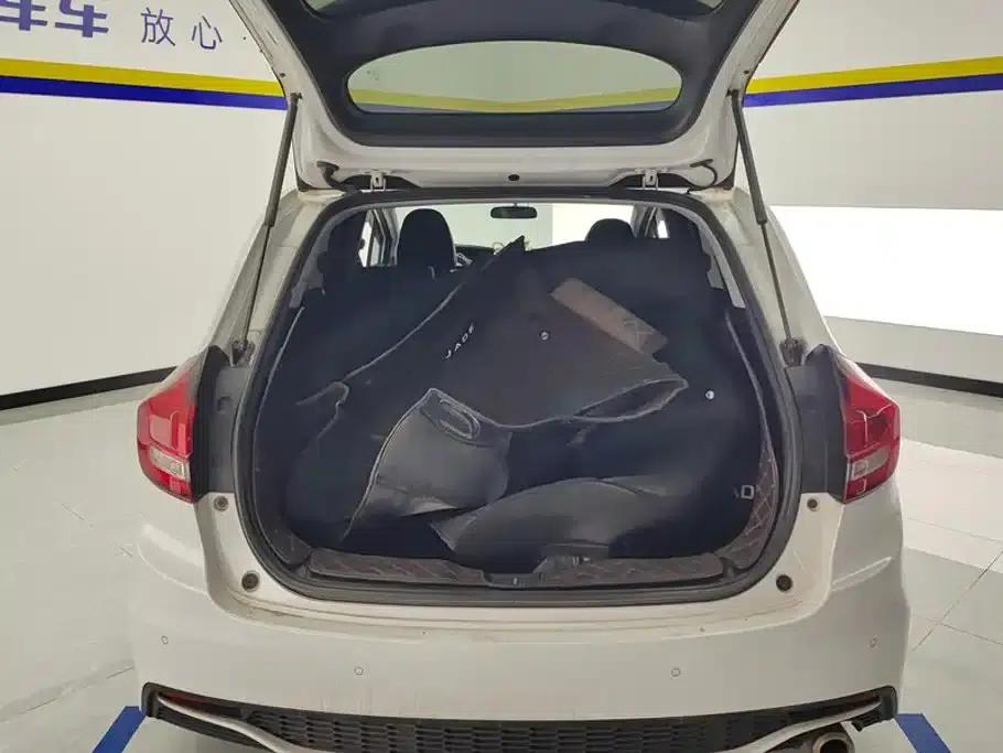 Jade 2020 1.8L Automatic Comfort Edition — миниатюра 4