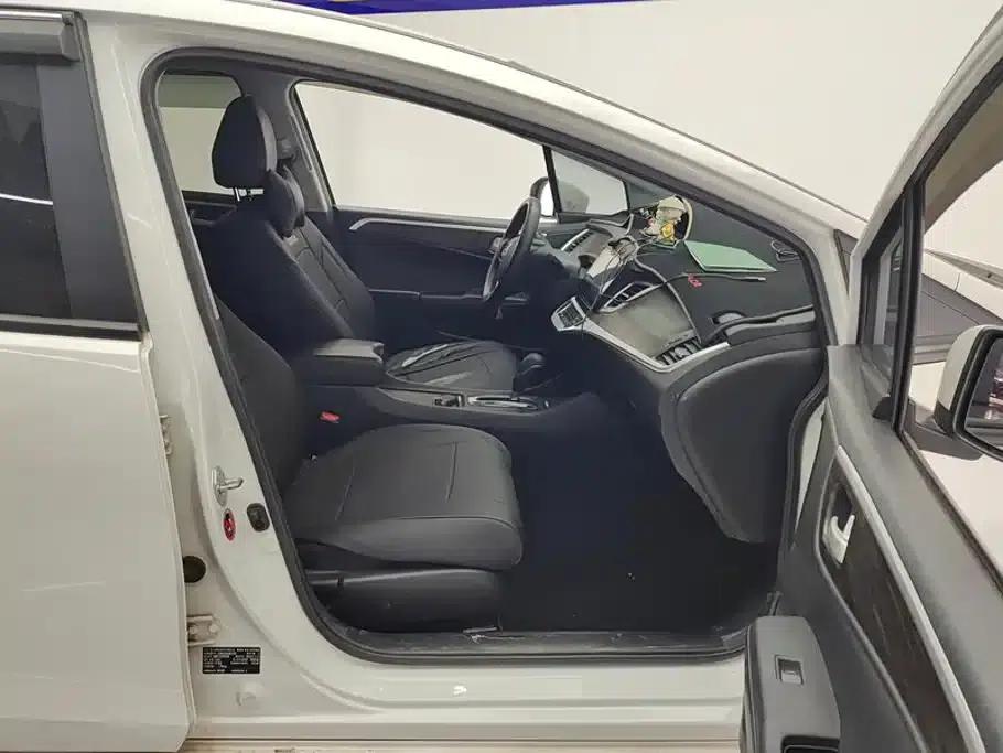 Jade 2020 1.8L Automatic Comfort Edition — миниатюра 8