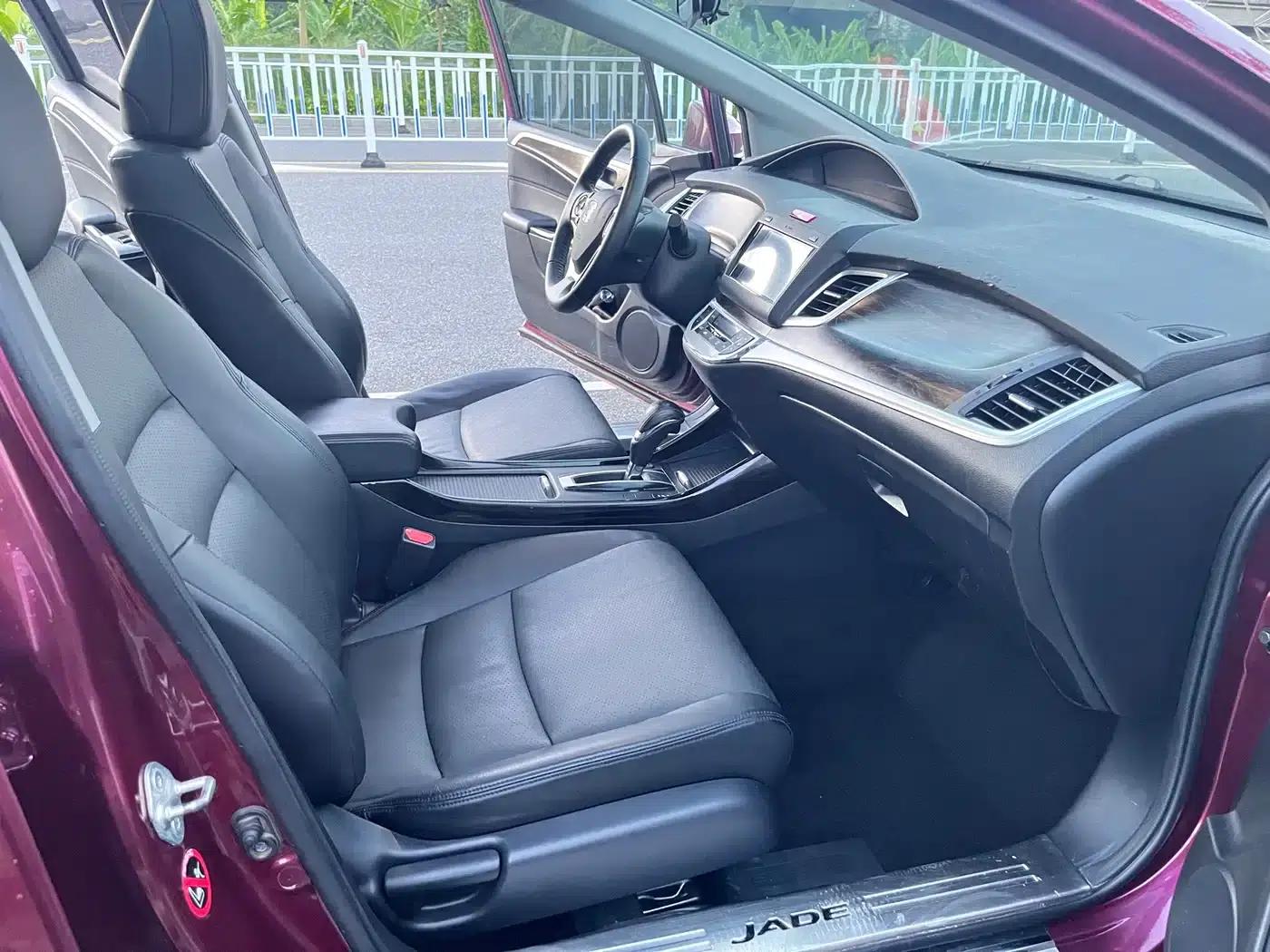 Jade 2017 210TURBO CVT Luxury Edition 5-seater — миниатюра 14