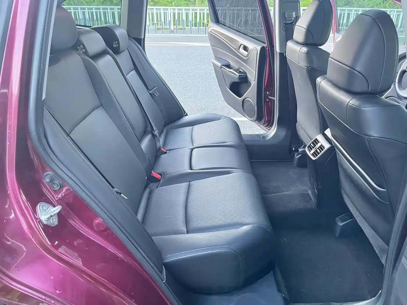 Jade 2017 210TURBO CVT Luxury Edition 5-seater — миниатюра 15