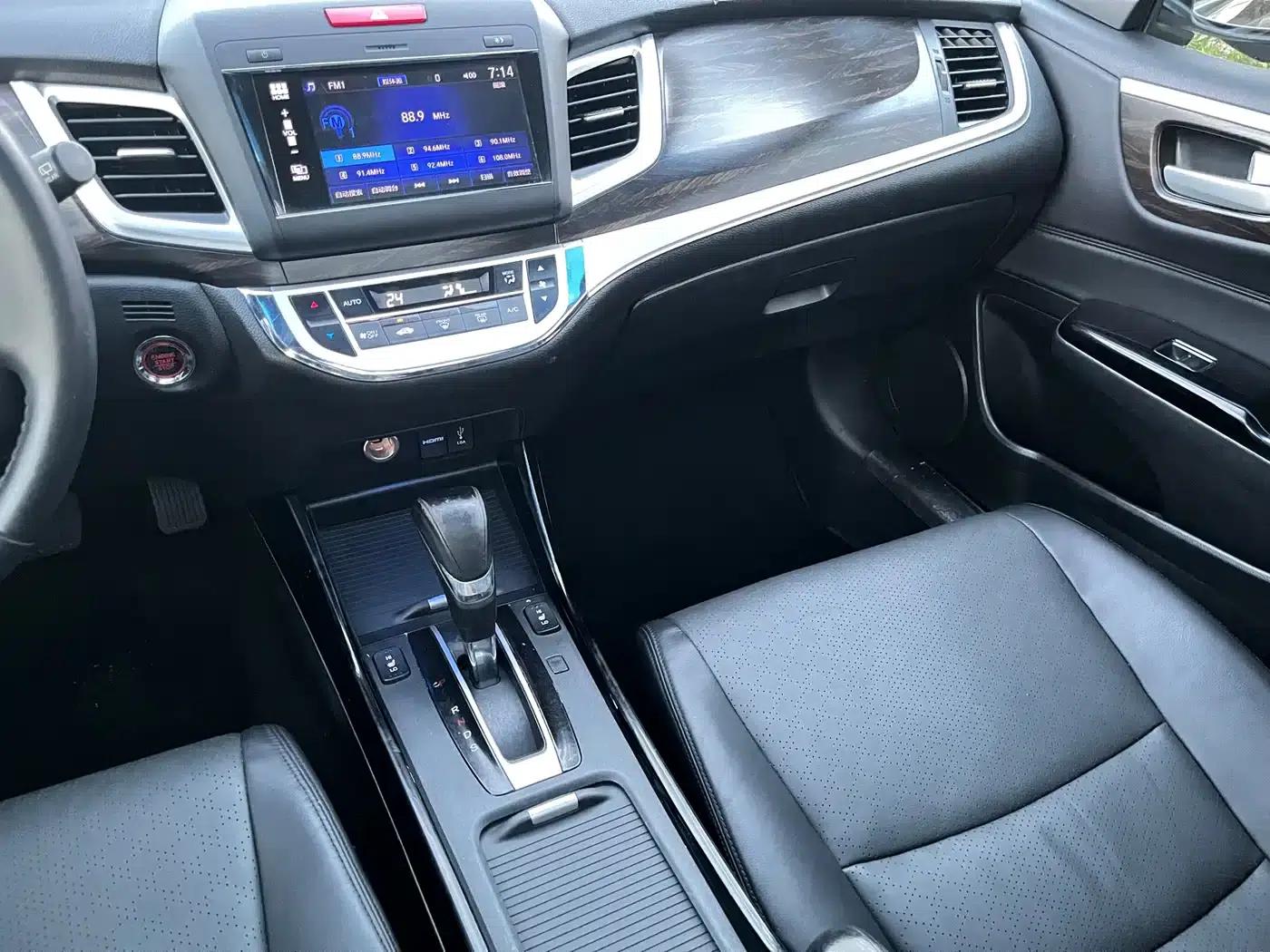 Jade 2017 210TURBO CVT Luxury Edition 5-seater — миниатюра 10