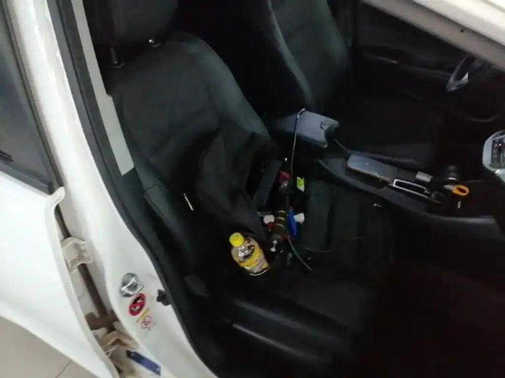 Jade 2014 1.8L Automatic Comfort Elite Edition 5-seater — миниатюра 25