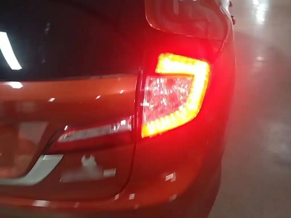 Jade 2016 1.8L Automatic Comfort Elite Edition 5-seater — миниатюра 8