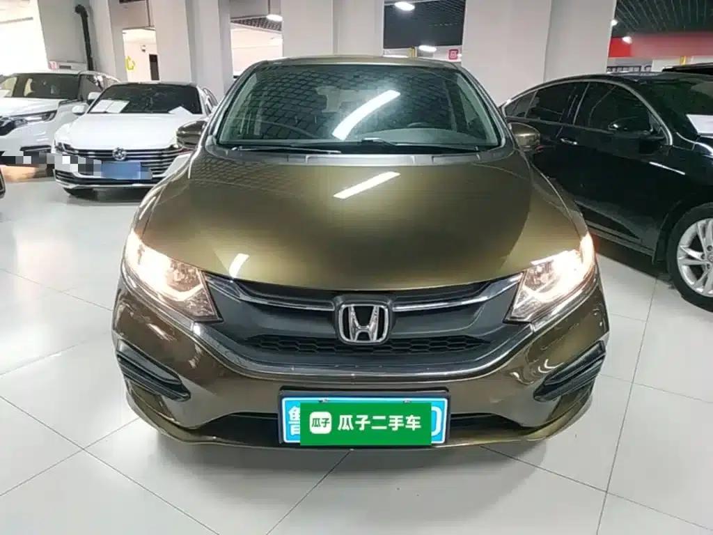 Jade 2017 1.8L Automatic Classic Edition 5-seater — миниатюра 3