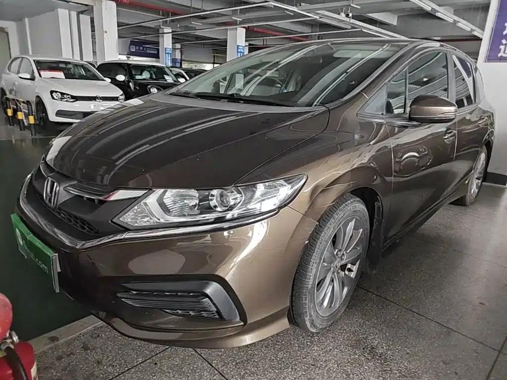 Jade 2017 1.8L Automatic Classic Edition 5-seater — миниатюра 1