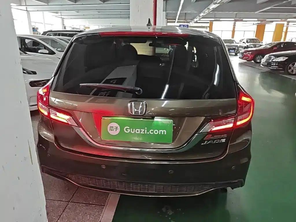 Jade 2017 1.8L Automatic Classic Edition 5-seater — миниатюра 6