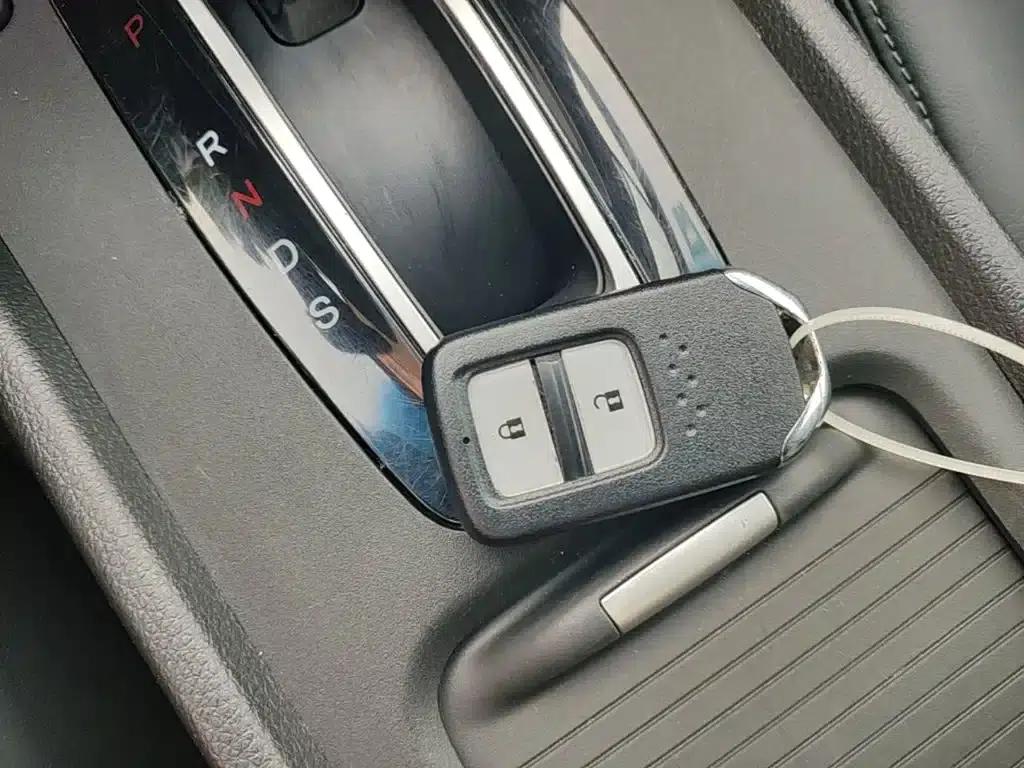 Jade 2014 1.8L CVT Luxury Premium Edition 5-seater — миниатюра 17