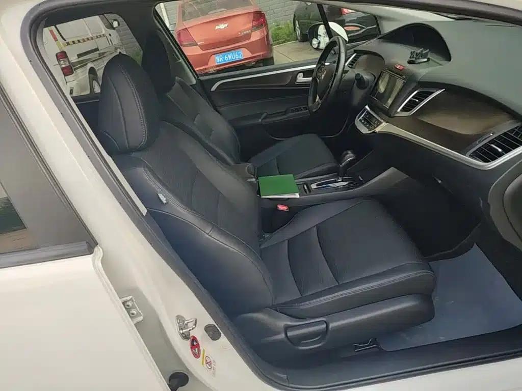 Jade 2014 1.8L CVT Luxury Premium Edition 5-seater — миниатюра 20