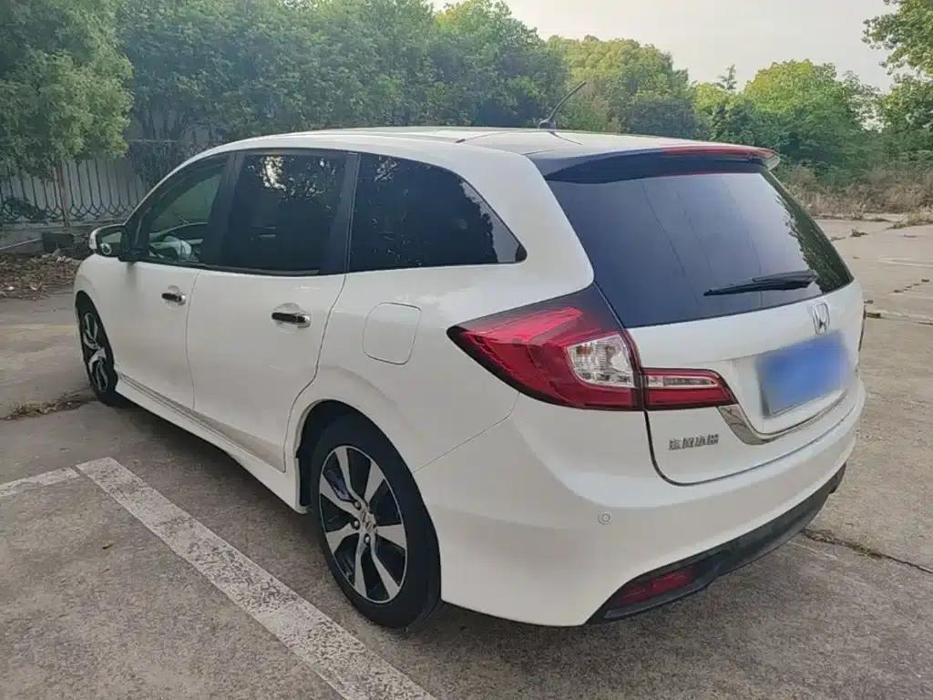 Jade 2014 1.8L CVT Luxury Premium Edition 5-seater — миниатюра 23