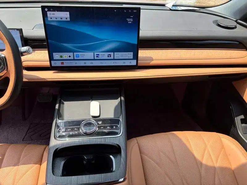 Galaxy Star 8 PHEV 2025 Model 60km EM-i Luxury Edition — миниатюра 15