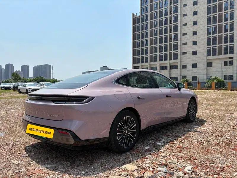 Galaxy Star 8 PHEV 2025 Model 60km EM-i Luxury Edition — миниатюра 6