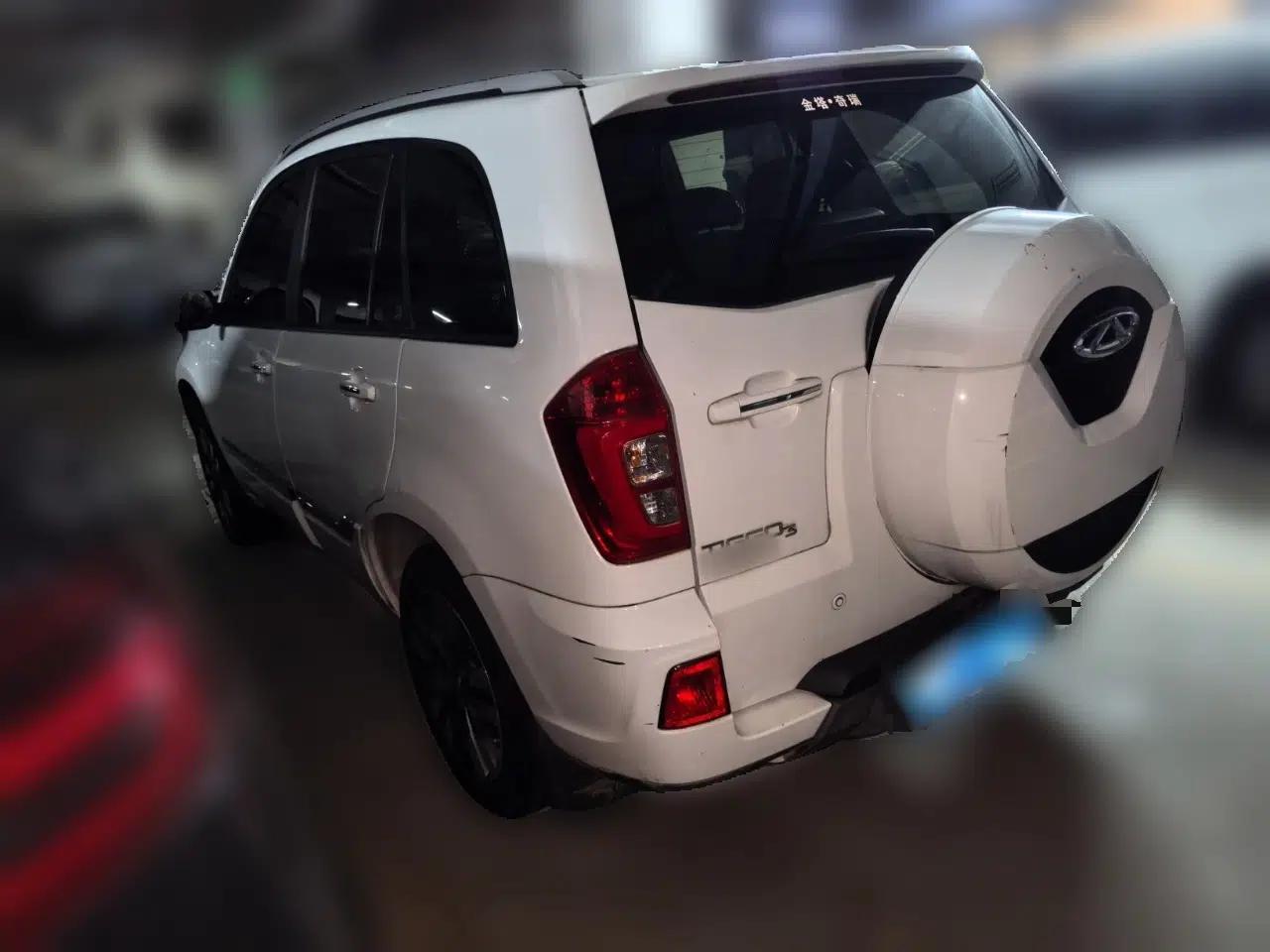 Chery Tiggo 3 2016 1.6L Manual ZhiShang Edition — миниатюра 4
