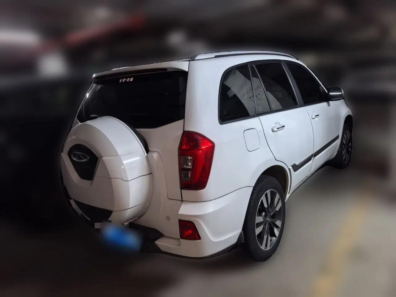 Chery Tiggo 3 2016 1.6L Manual ZhiShang Edition — миниатюра 6