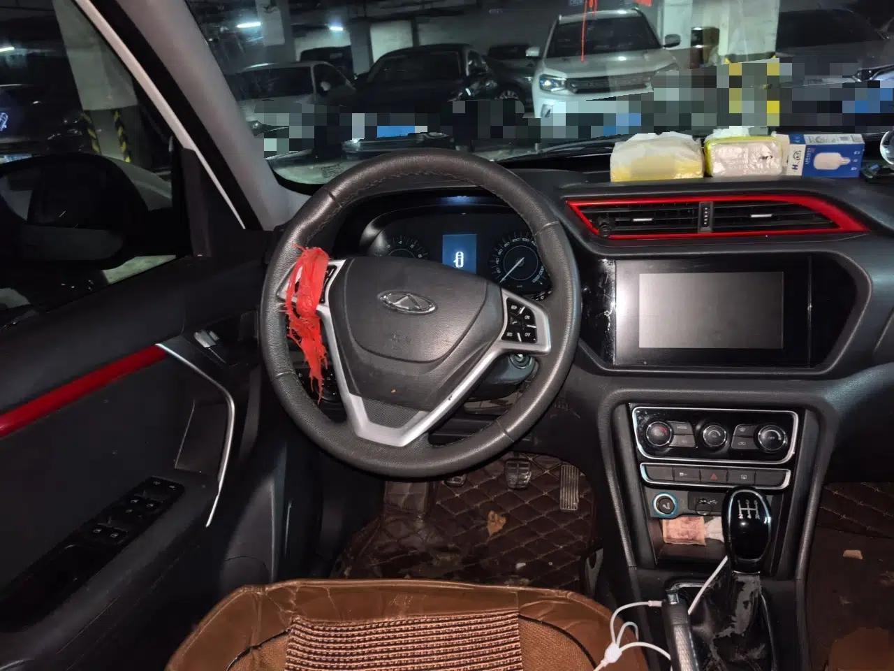 Chery Tiggo 3 2016 1.6L Manual ZhiShang Edition — миниатюра 10