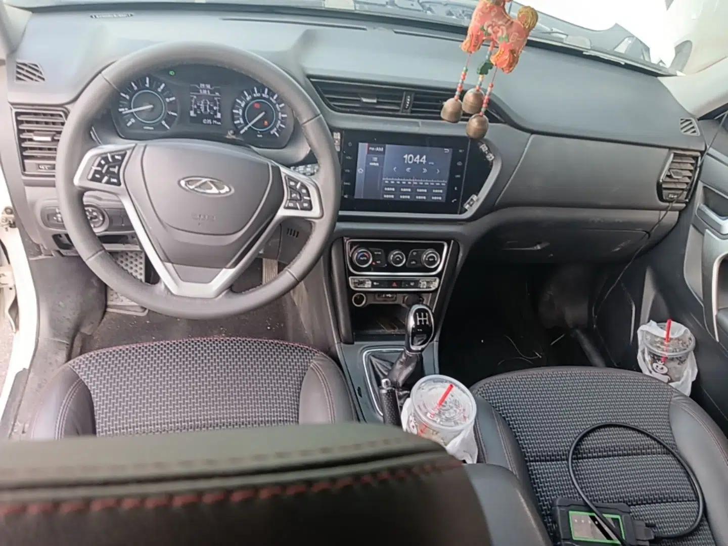 Chery Tiggo 3 2016 1.6L Manual ZhiShang Edition — миниатюра 12