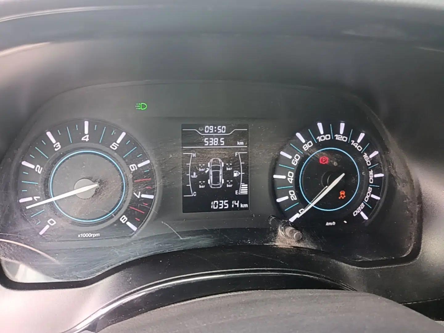 Chery Tiggo 3 2016 1.6L Manual ZhiShang Edition — миниатюра 14