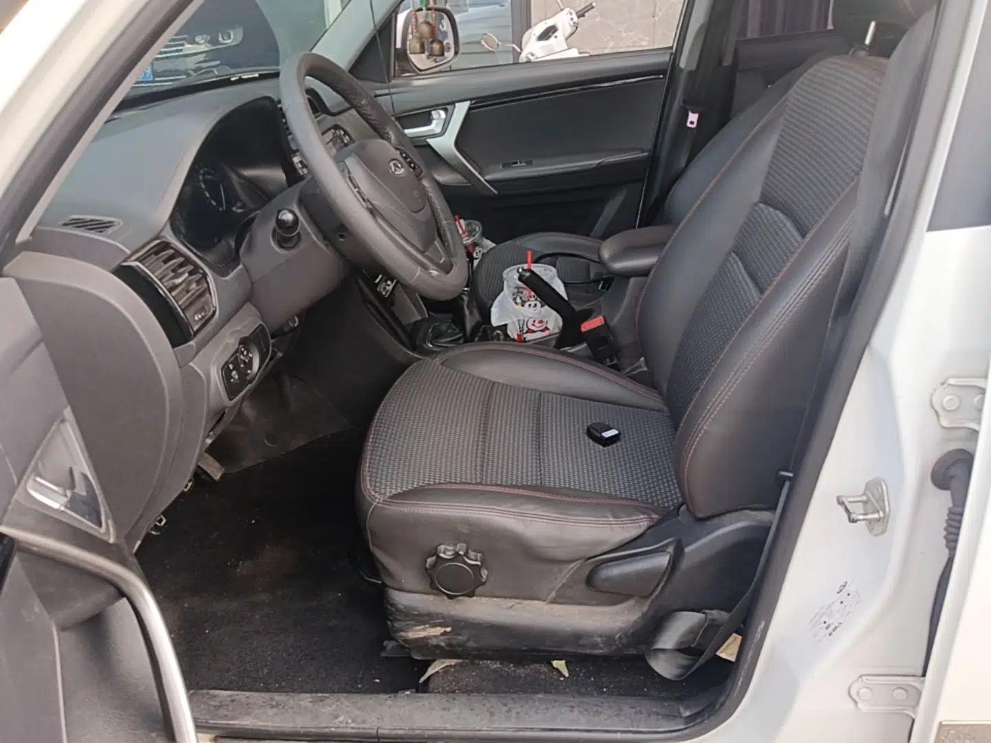 Chery Tiggo 3 2016 1.6L Manual ZhiShang Edition — миниатюра 17
