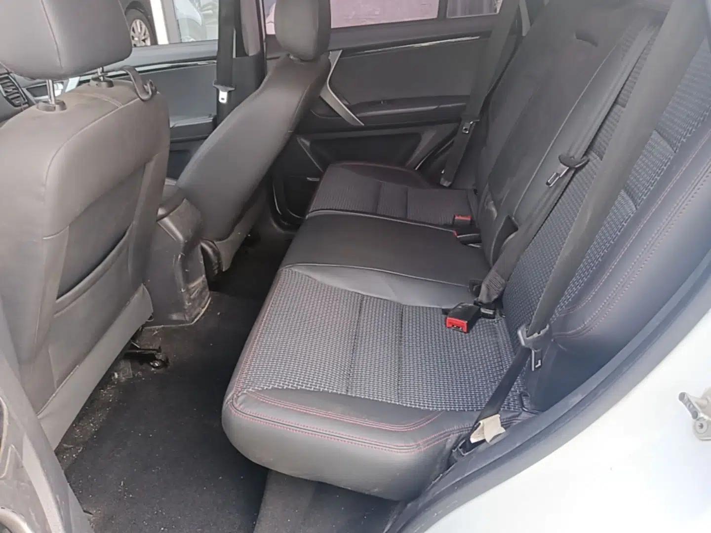 Chery Tiggo 3 2016 1.6L Manual ZhiShang Edition — миниатюра 20