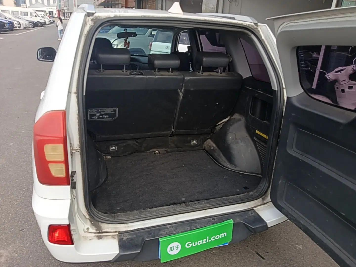Chery Tiggo 3 2016 1.6L Manual ZhiShang Edition — миниатюра 22