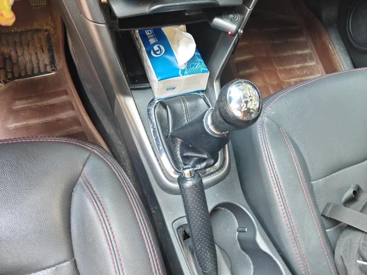 Chery Tiggo 3 2014 1.6L Manual Zhishang Edition — миниатюра 14