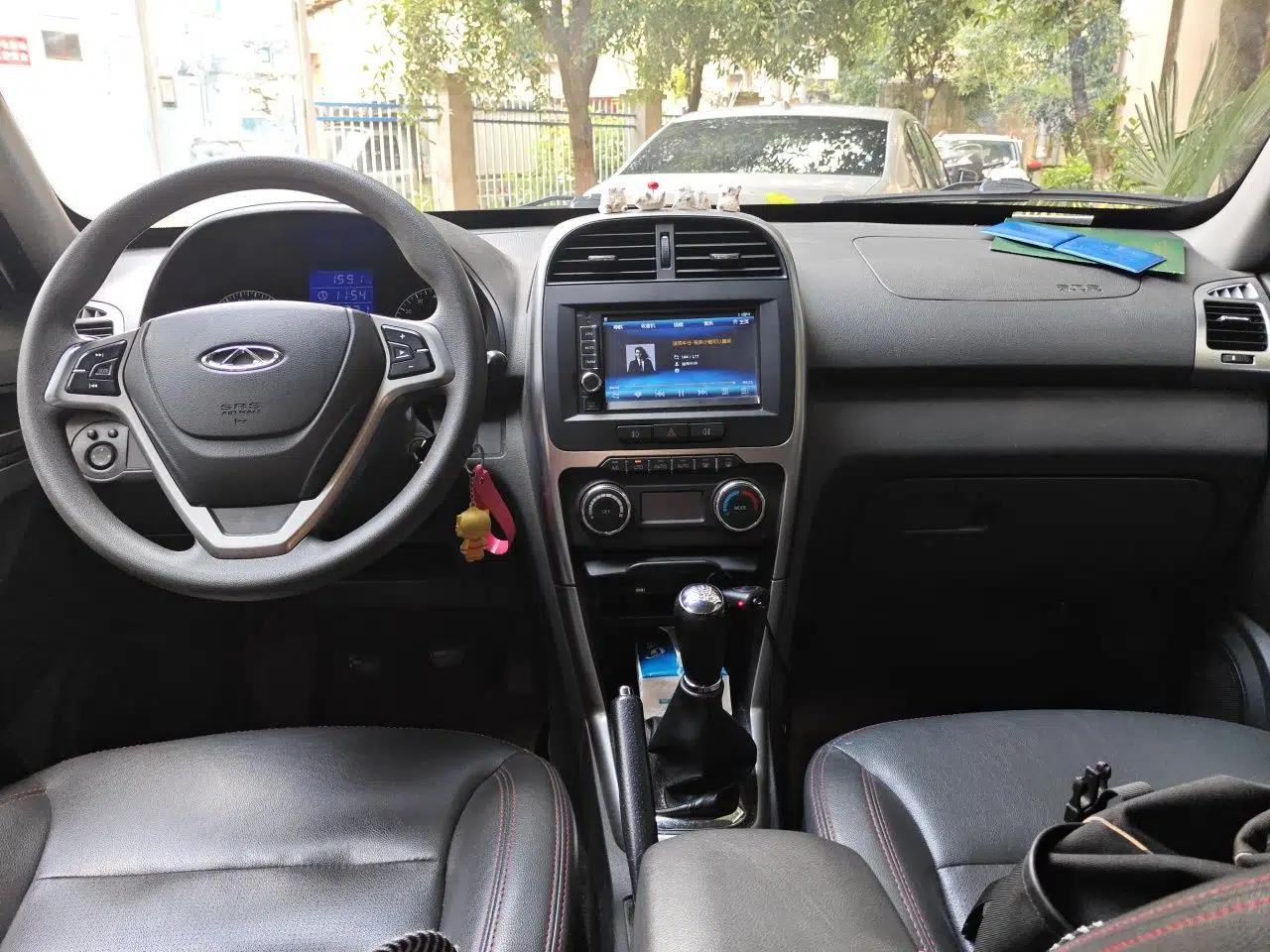 Chery Tiggo 3 2014 1.6L Manual Zhishang Edition — миниатюра 9
