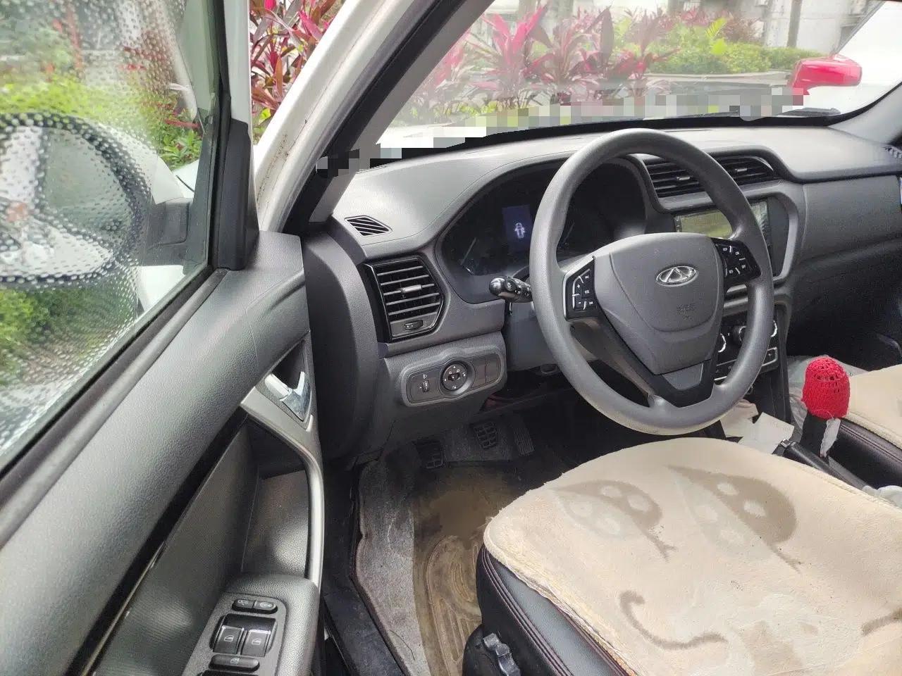 Chery Tiggo 3 2016 1.6L Manual Fashion Edition — миниатюра 16