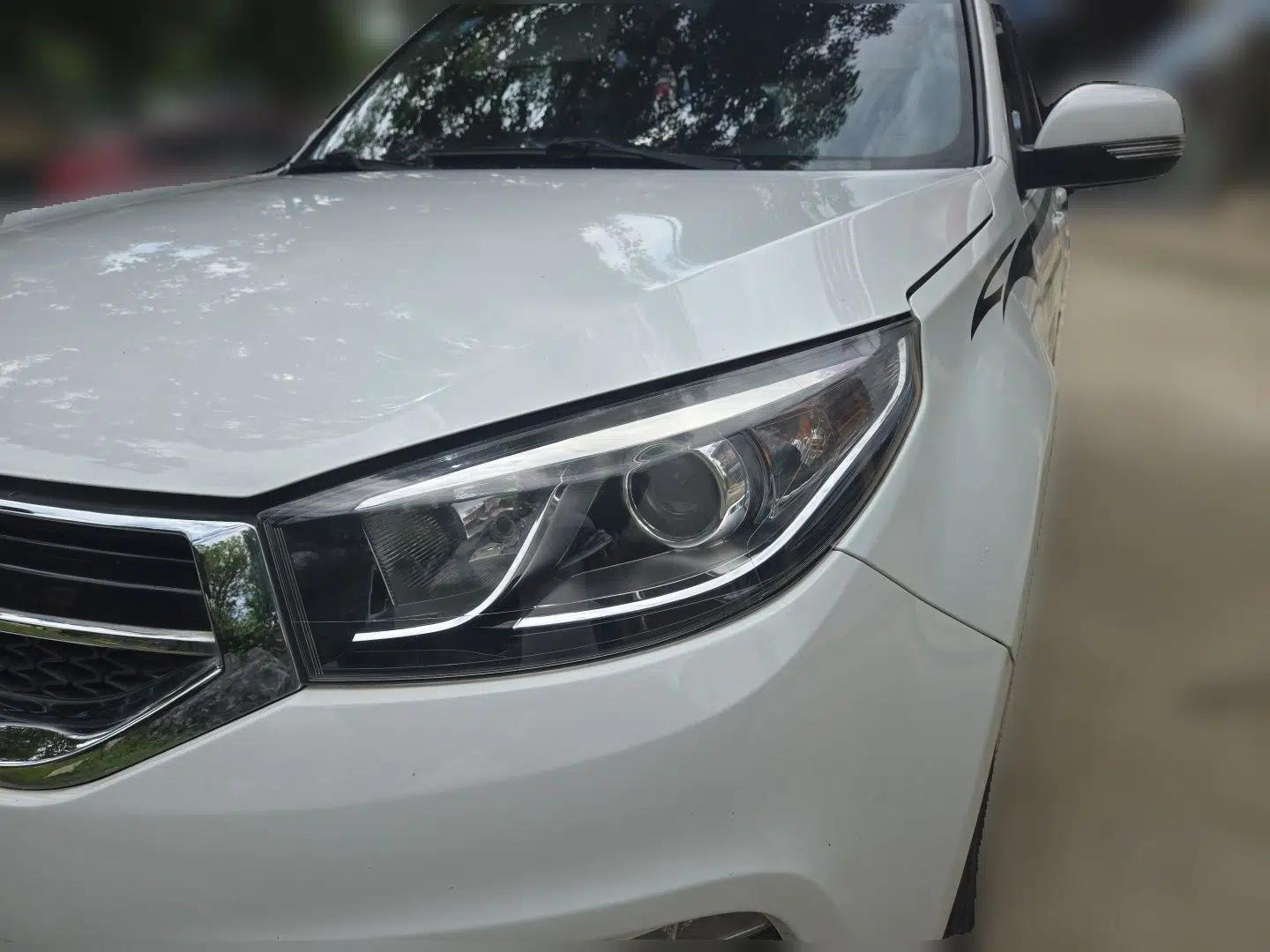 Chery Tiggo 3 2015 1.6L Manual Luxury Commemorative Edition — миниатюра 1
